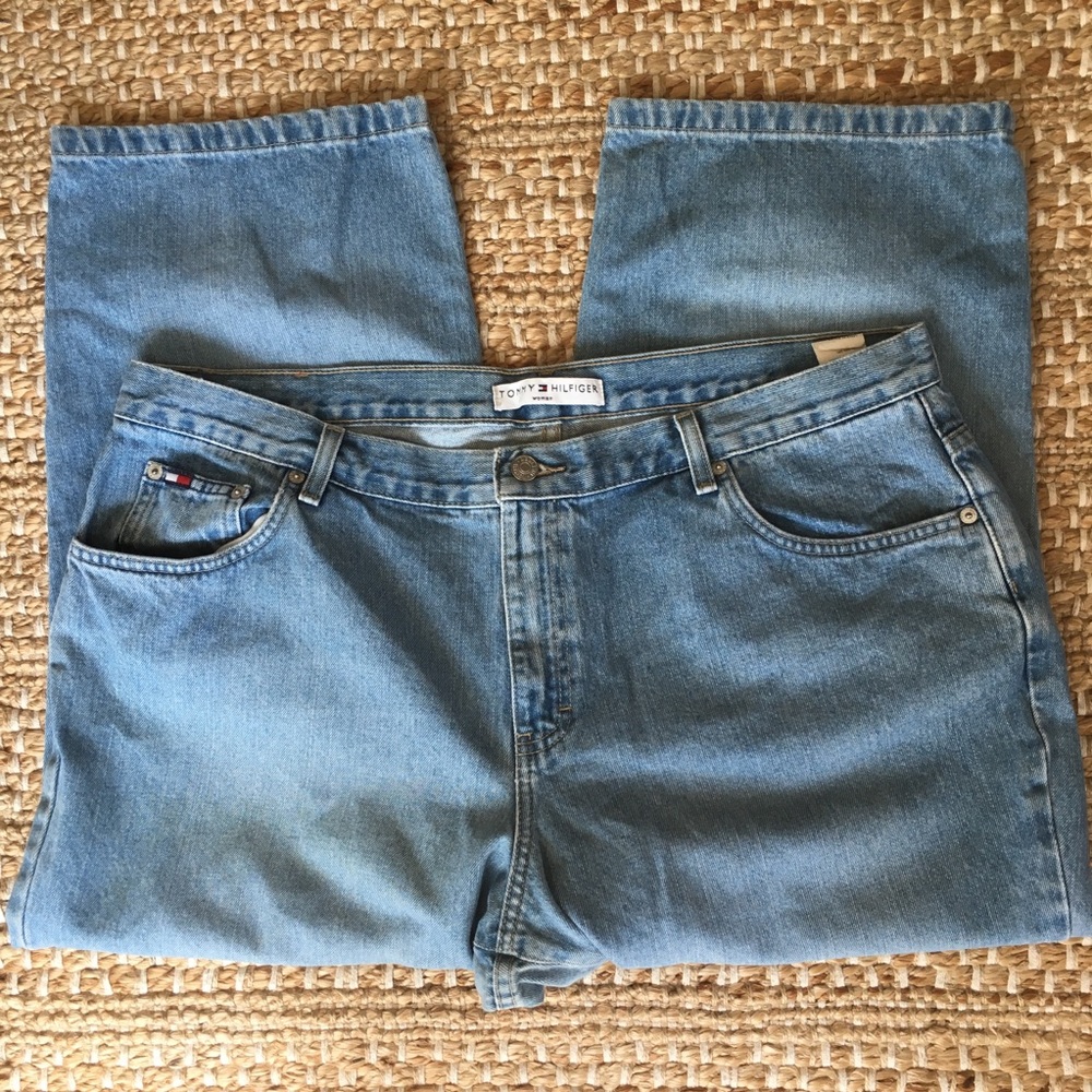 Tommy Hilfiger y2k Hi Rise Cropped Boyfiend Jeans